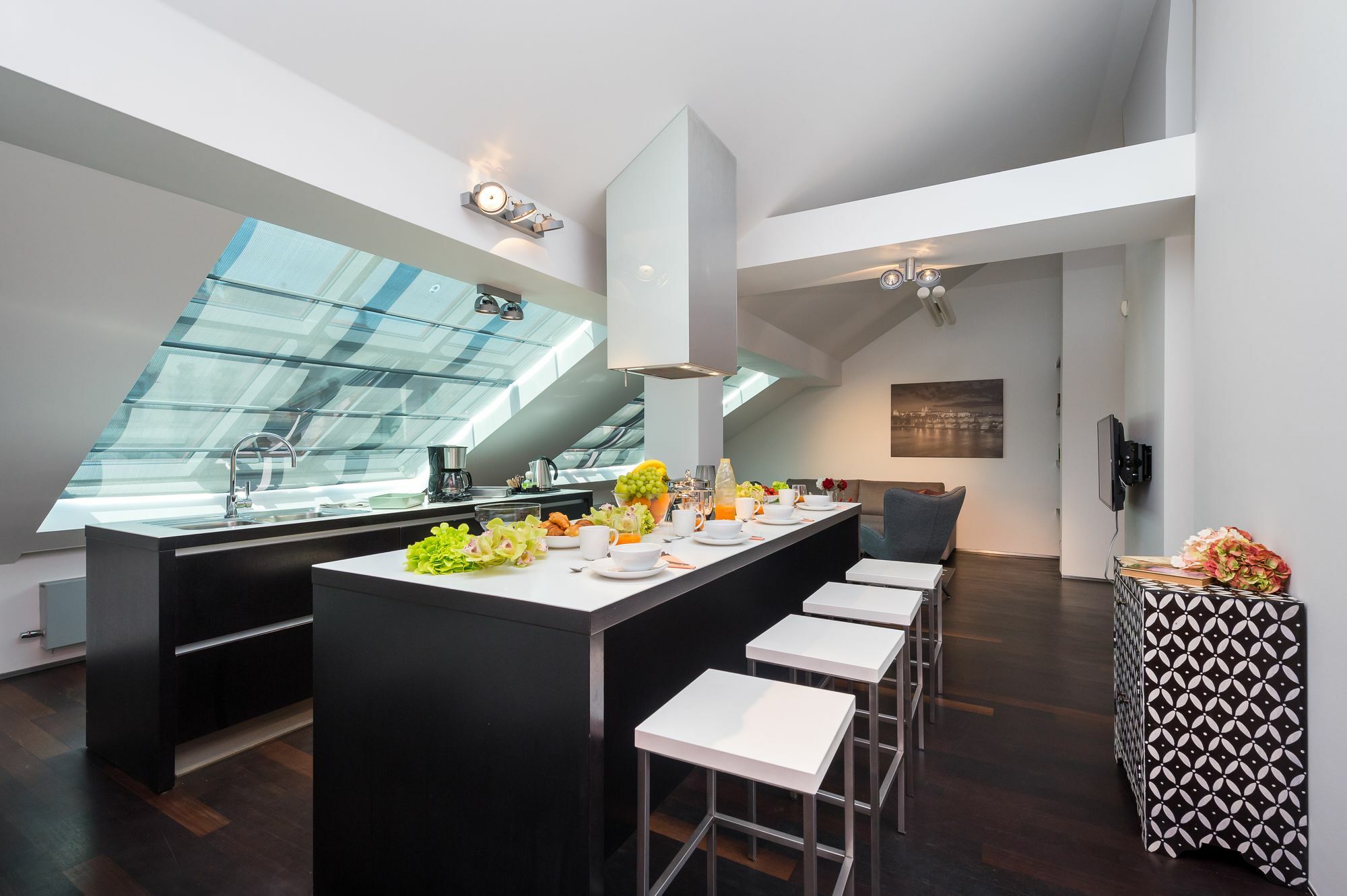 Empirent Gold Street Apartments Прага Экстерьер фото